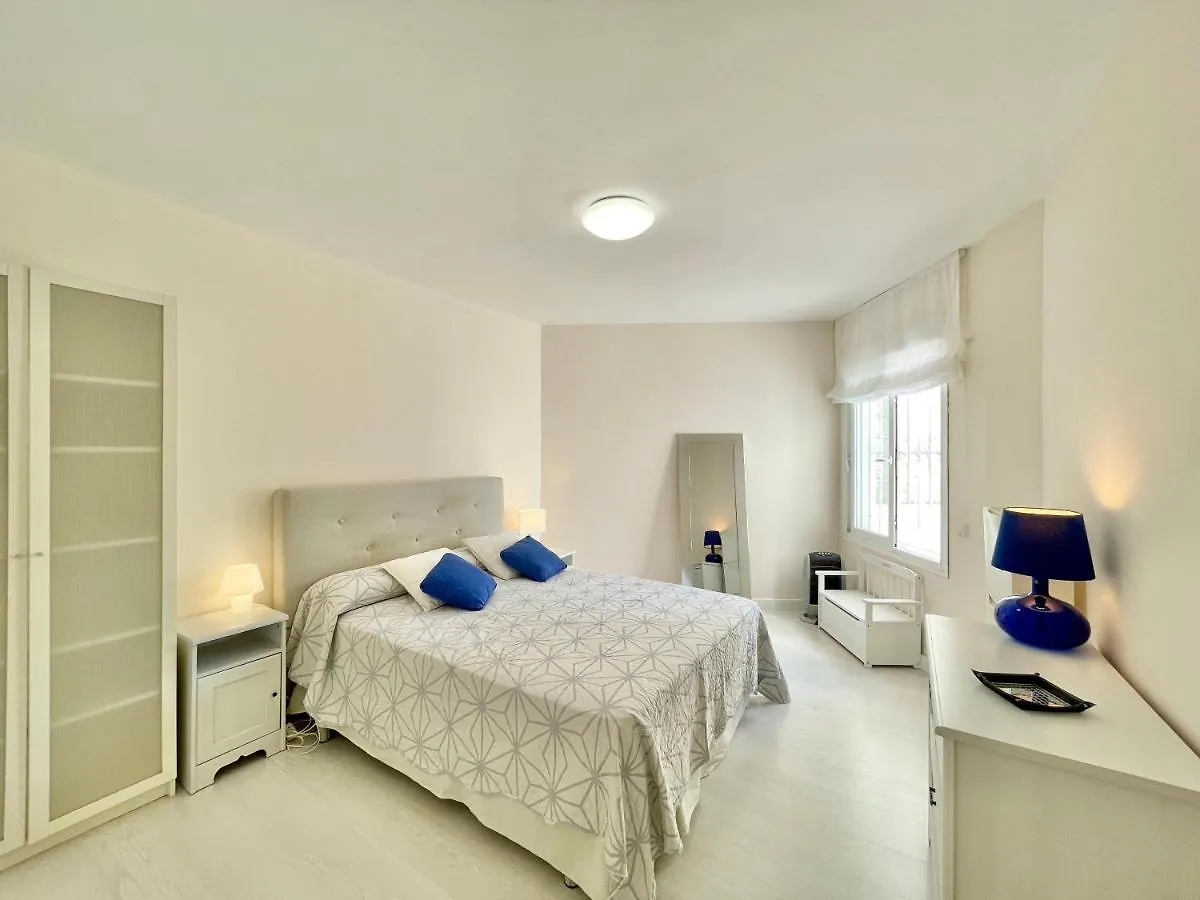 Marbella Del Mar II - Eaw Homes דירה